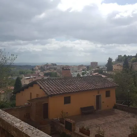 מלון Casa Di Alfredo סיינה